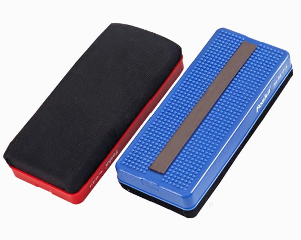 BROSSE MAGNETIQUE EN TISSU TABLEAU BLANC FOSKA BE 1016